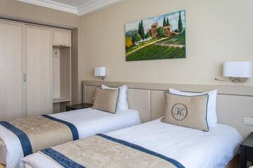 Двухместный номер бизнес-класса с 2 отдельными кроватями в Гостинице Парк-отель «Кулибин»